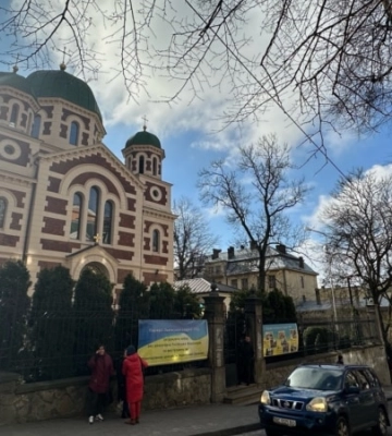 У Львові парафіяни головного храму УПЦ МП ухвалюють рішення про перехід до ПЦУ