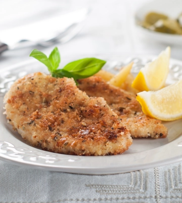 Что приготовить из куриного филе. Рецепт отбивных с сыром и орехами