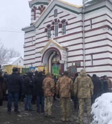 Скандал на Буковині: служителі УПЦ МП відмовилися відспівувати полеглого воїна ЗСУ