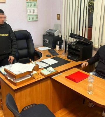 У Києві двоє зловмисників намагалися переоформити майно Росатому для уникнення націоналізації, їх затримали