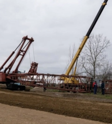 У Чернівецькій області встановлюють 120-метровий міст на дорозі до Румунії