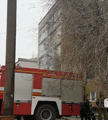 В Кривом Роге во время пожара спасли женщину и троих детей