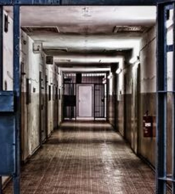 Поліція вручила підозру чоловіку, який напав на школярку