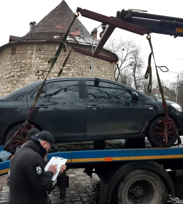 У Львові підвищать ціни за паркування, щоб водії пересіли на громадський транспорт навіть у вихідні