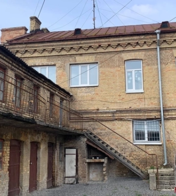 Депутати Луцькради інспектували Гостинний двір Прайзлерів, в якому буде готель 