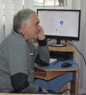 У Миколаєві відновили роботу курси комп’ютерної грамотності для людей поважного віку