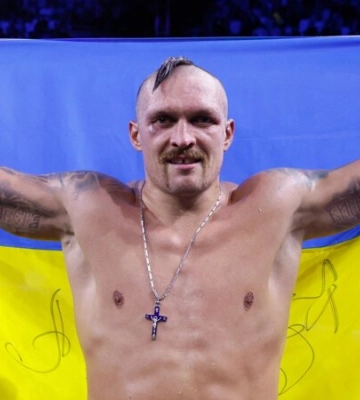 Названий гонорар Усика за бій із Ф’юрі: тепер зрозуміло, чому українець відмовився від поєдинку
