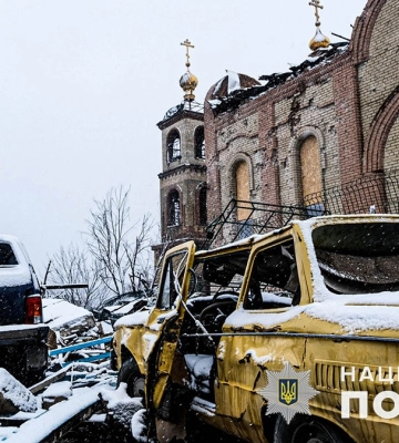 «Підвал ходив ходуном»: У поліції показали евакуацію з Авдіївки