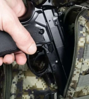 Військовий намагався пронести на вокзал у Дніпрі пістолет та патрони