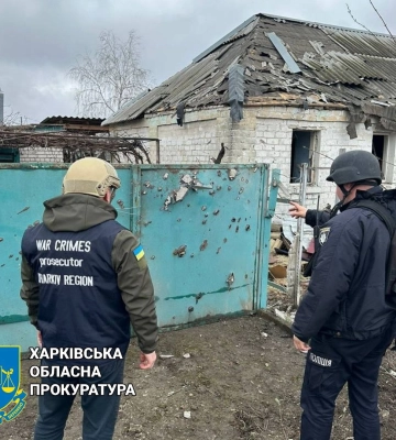 Загарбники обстріляли прикордонні населені пункти Харківщини: є руйнування цивільної інфраструктури