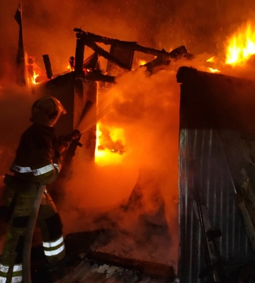 На Берегівщині сталася пожежа у надвірній споруді