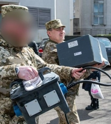 Волинським військовим передали електромодулі 