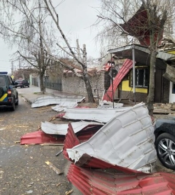 В полиции показали последствия обстрелов Днепропетровской области