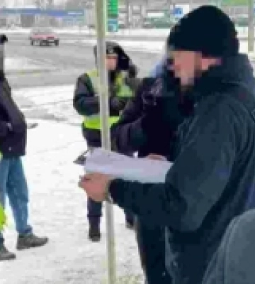 Патрульного з Сарн оштрафували на 34 тисячі гривень за отримання хабаря