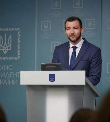 Переговоры по Крыму: у Зеленского ответили на громкое заявление замглавы ОП