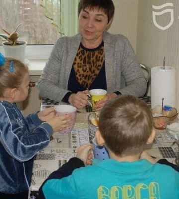 Патронатна сім’я: як у Дніпрі опікуються дітьми, родини яких перебувають у складних життєвих обставинах  