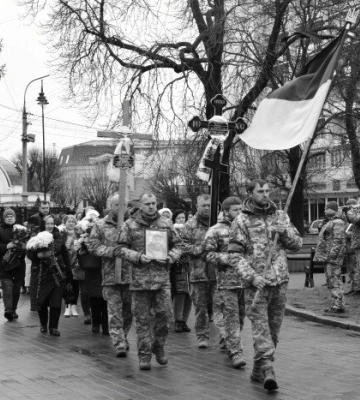 У Луцьку в останню дорогу провели загиблих Героїв - Романа Наумика та Сергія Федіна