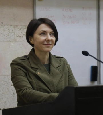 Ситуацію моніторять 24/7: Маляр розповіла, що стоїть за словами “в Бахмуті тривають бої”