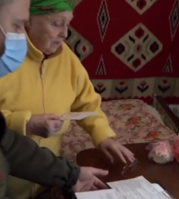 В Мелитопольском районе работают &quot;мобильные группы&quot; по паспортизации: тех, кто отказывается, бьют и угрожают