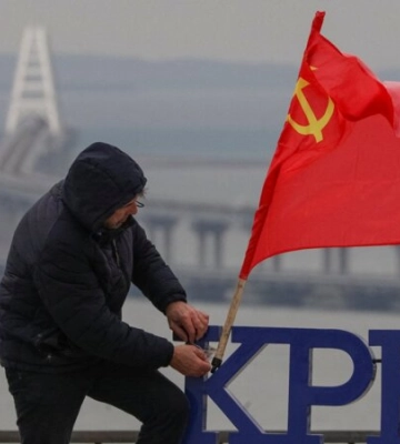 Радник президента Сибіга допустив переговори з рф щодо Криму, коли ЗСУ дійдуть до адмінмежі з півостровом, – в ОП відреагували