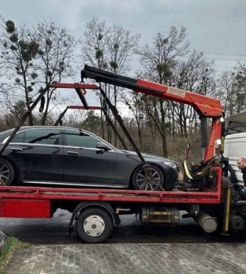 ДБР проводить обшук у адвоката в Києві. Правоохоронців звинувачують у порушенні закону