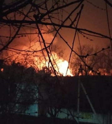 Пожар возле Симферополя, раздаются взрывы