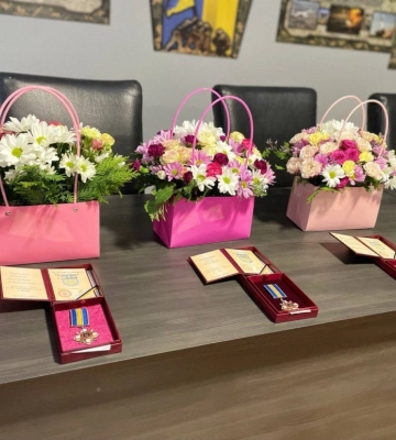 У Нововолинську рідним трьох загиблих захисників вручили їхні посмертні ордени
