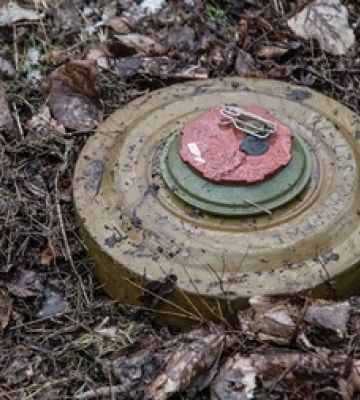На Волині трактор підірвався на міні