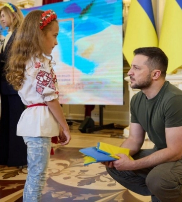 Мріє придбати Джавелін: як 7-річна донька полеглого захисника з волинської бригади допомагає військовим