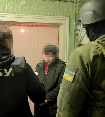 СБУ затримала російську агентку, яка скоригувала ворожий ракетний удар по школі на Донеччині