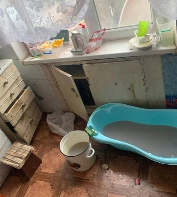 Грязь, вонь и вши. В Кривом Роге у горе-матери изъяли троих детей