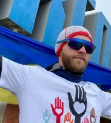 Від Ужгорода до Рахова закарпатець пробіг за шість днів і зібрав майже 300 тисяч гривень