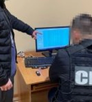 Создал 3 тыс. фейковых аккаунтов для информационных атак. В Кропивницком задержали владельца ботофермы