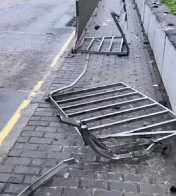 У Дніпрі на Селянському узвозі просять встановити новий дорожній знак