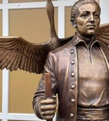 У Полтаві відкрили скульптуру  Григорію Сковороді