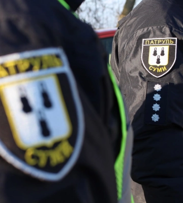 У Сумах водій травмував патрульну, намагаючись втекти з місця події