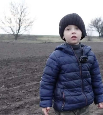 Стало несподіванкою: як хлопчик з вірусного відео "Скоро вже буде Пасха" реагує на популярність