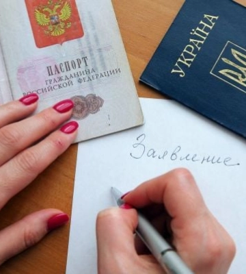 Жителей Мелитополя оккупанты принуждают отказаться от украинского гражданства 