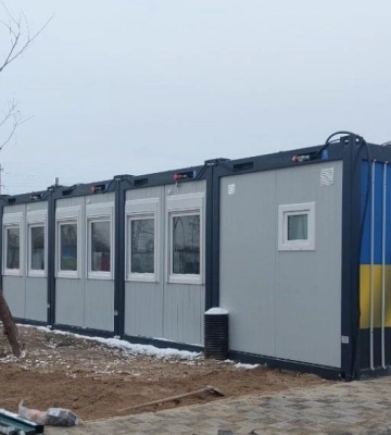 На Київщині кількох осіб виселили з модульного містечка для ВПО