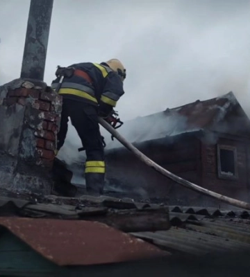У Сумах під час пожежі 11-річна дівчинка врятувала трьох дітей