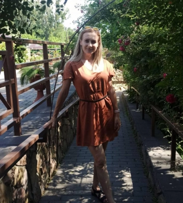 Мама двох дітей з Луцького району зробила бізнес на саджанцях лаванди і полуниці