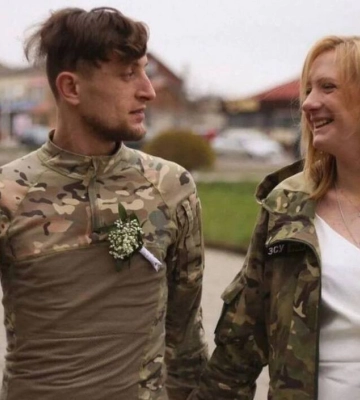 Легендарний «Чоткий Паца» з Рівного одружився! Як виглядає дружина військового (ВІДЕО)