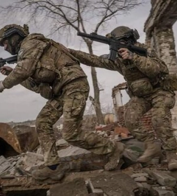 Войска РФ пытаются полностью захватить Бахмут, самые ожесточенные бои идут за Марьинку, - Генштаб ВСУ