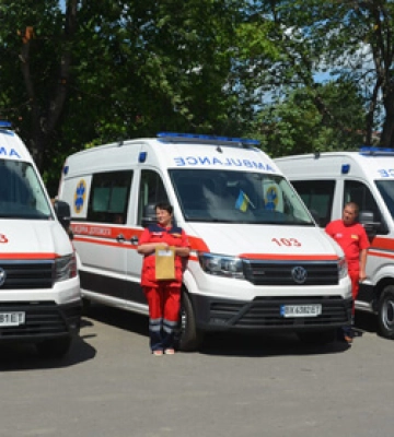 Волинь та інші області отримали повністю обладнані автомобілі «швидкої»