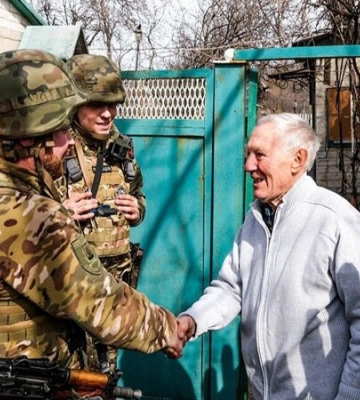 Залишилося четверо. В Авдіївці поліцейські розшукують дітей, яких переховують батьки, які не хочуть виїжджати