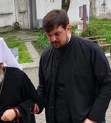 Драка в храме в Хмельницком. Полиция объявила в розыск священника УПЦ МП