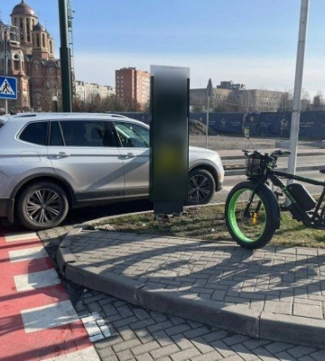 У Луцьку на Соборності водій позашляховика збив велосипедиста: його покарали умовно