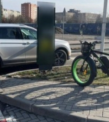 У Луцьку на Соборності водій позашляховика збив велосипедиста: його покарали умовно