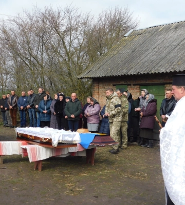 Віддав життя за Україну: на Горохівщині в останню дорогу провели Героя