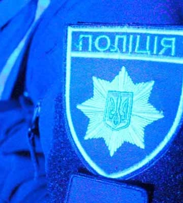 Вісьмом жителям Полтавщини повідомили про підозру за зберігання наркотиків